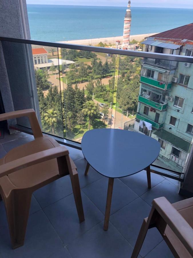 Batumi Orbi Sea Tawer Apartamento Exterior foto